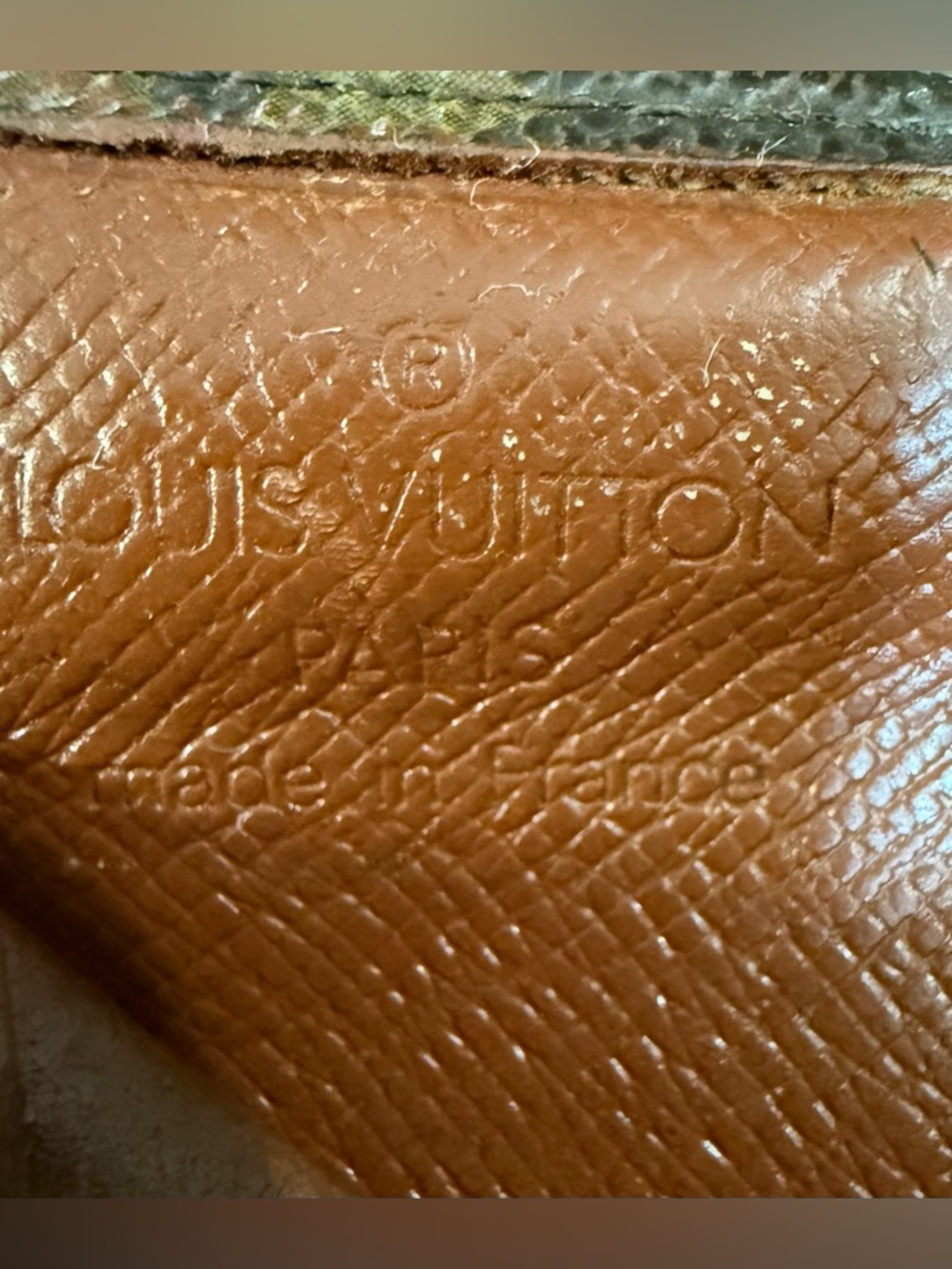 Authentic Vintage Louis Vuitton Monogram Bifold Compact Unisex Wallet - Picture 8 of 8